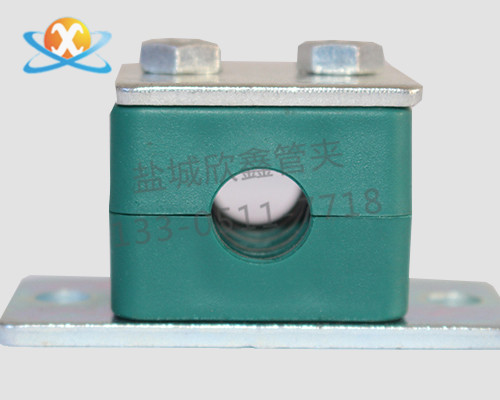 輕型塑料管夾.jpg